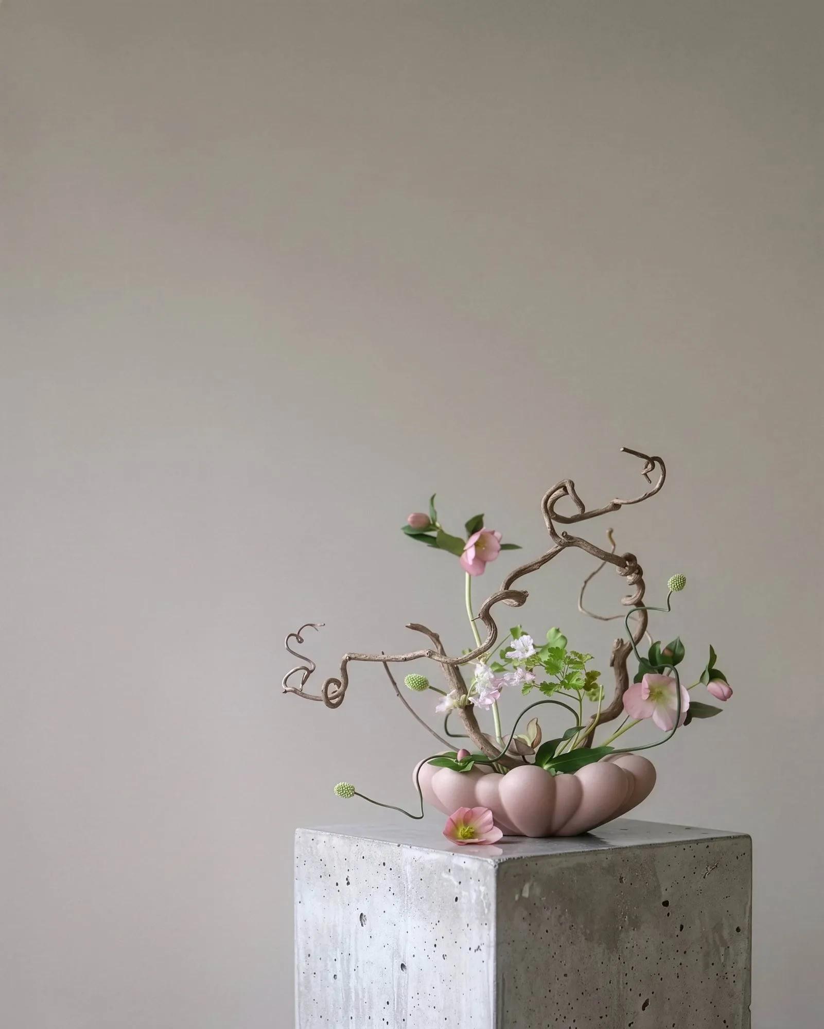 Bloom Tray skål medio Ø28,5 cm, Rose 101 Copenhagen