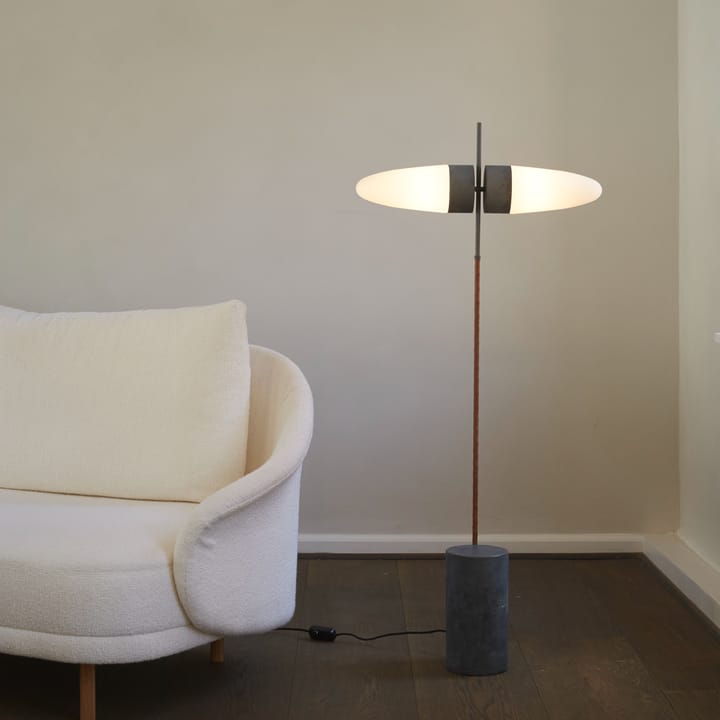 Bull gulvlampe 140 cm, Oksidert 101 Copenhagen