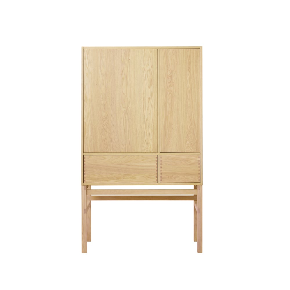 1898 Hylte skap Eik | Skandinavisk Design | Skap & Vitrineskap | Beige