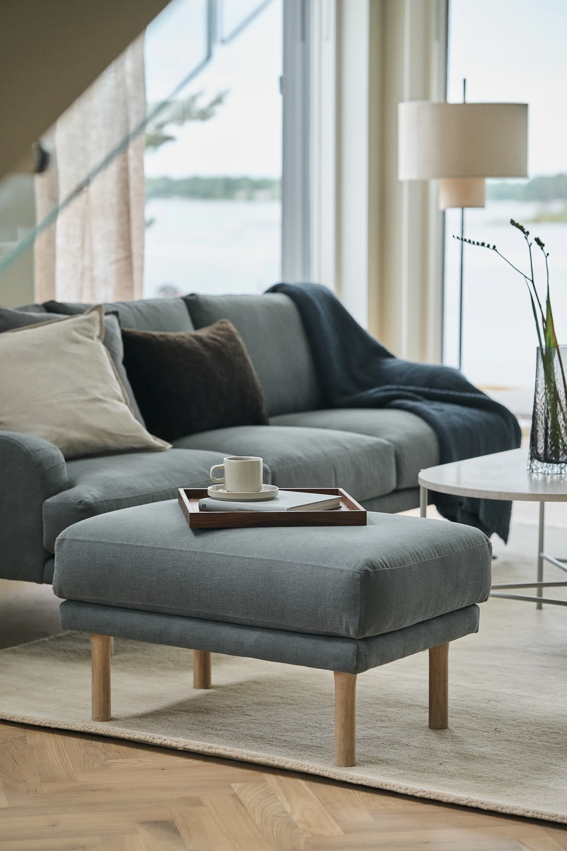 Lidnäs fotskammel, Caleido mørkegrå 1898