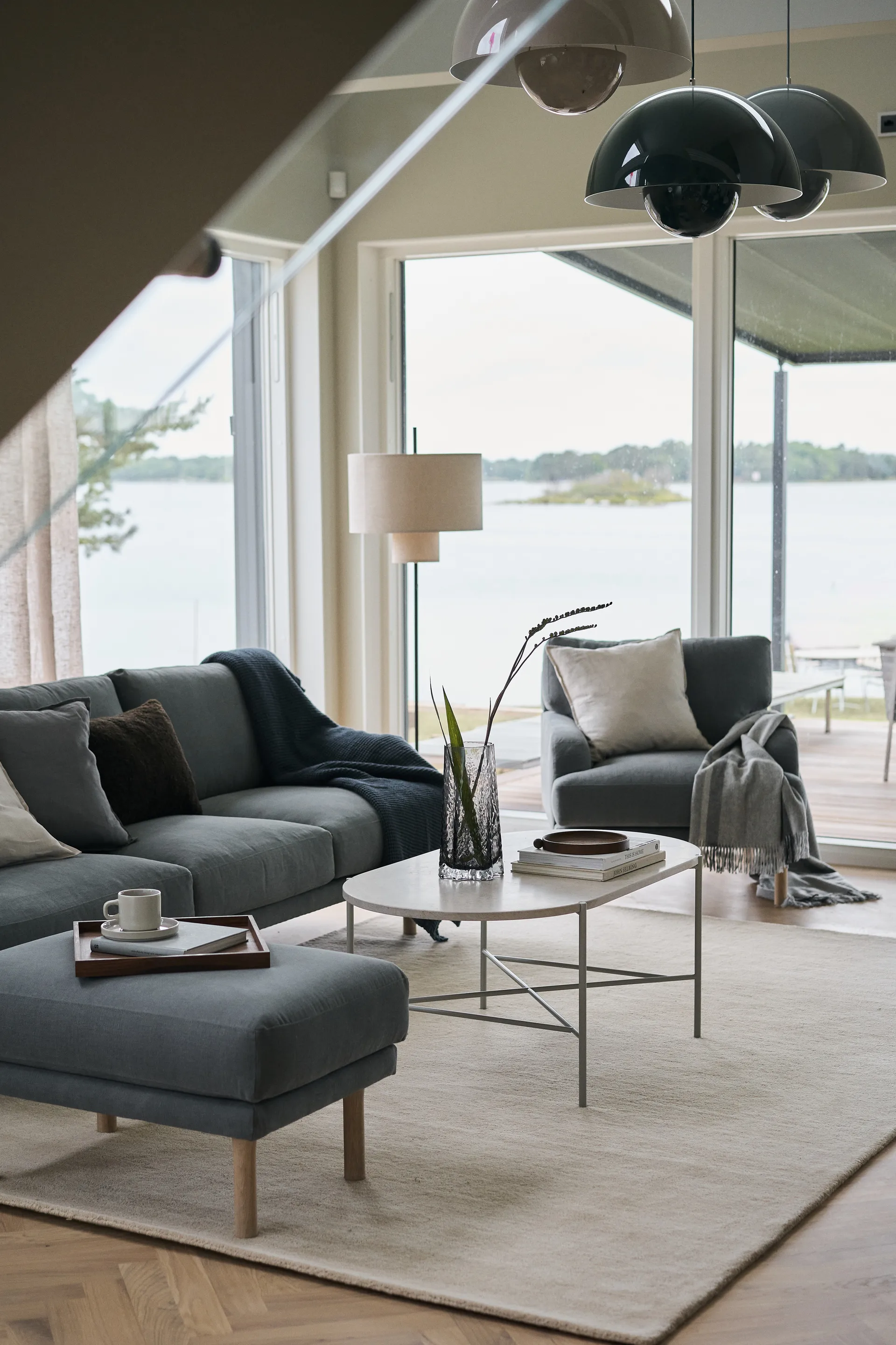 Lidnäs lenestol, Caleido mørkegrå 1898