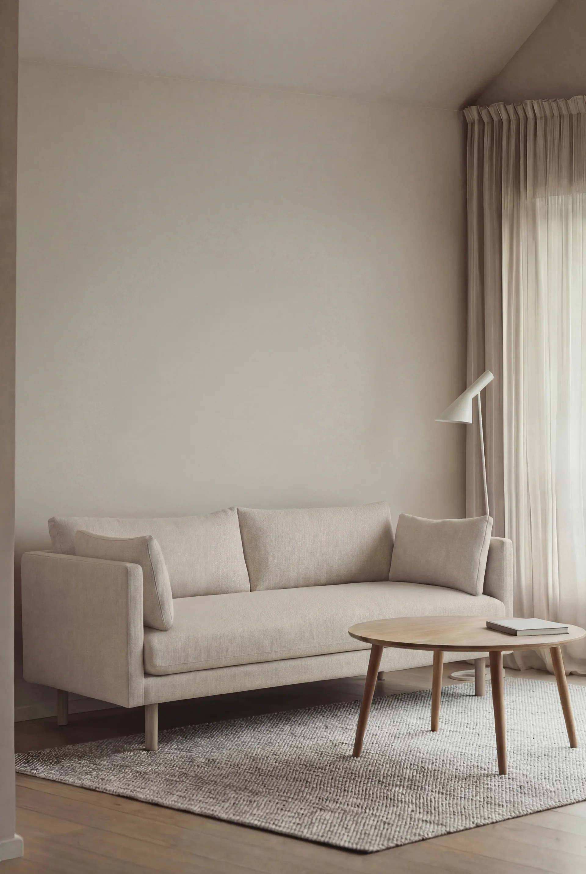 Linnevik sofa, Caleido Beige 9600-hvitoljet eik, 2-seters, uten skjørt 1898