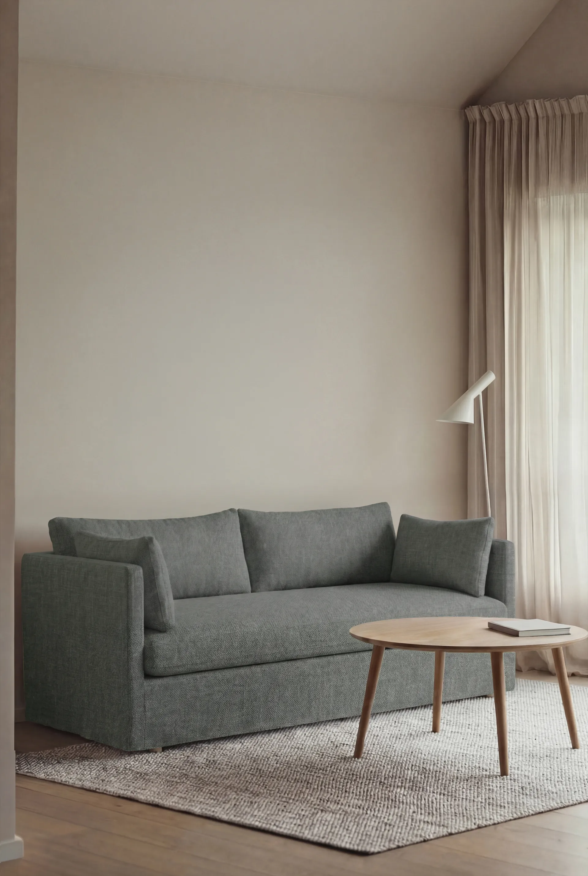 Linnevik sofa, Caleido Grey 1240-hvitoljet eik, 2-seters, med skjørt 1898