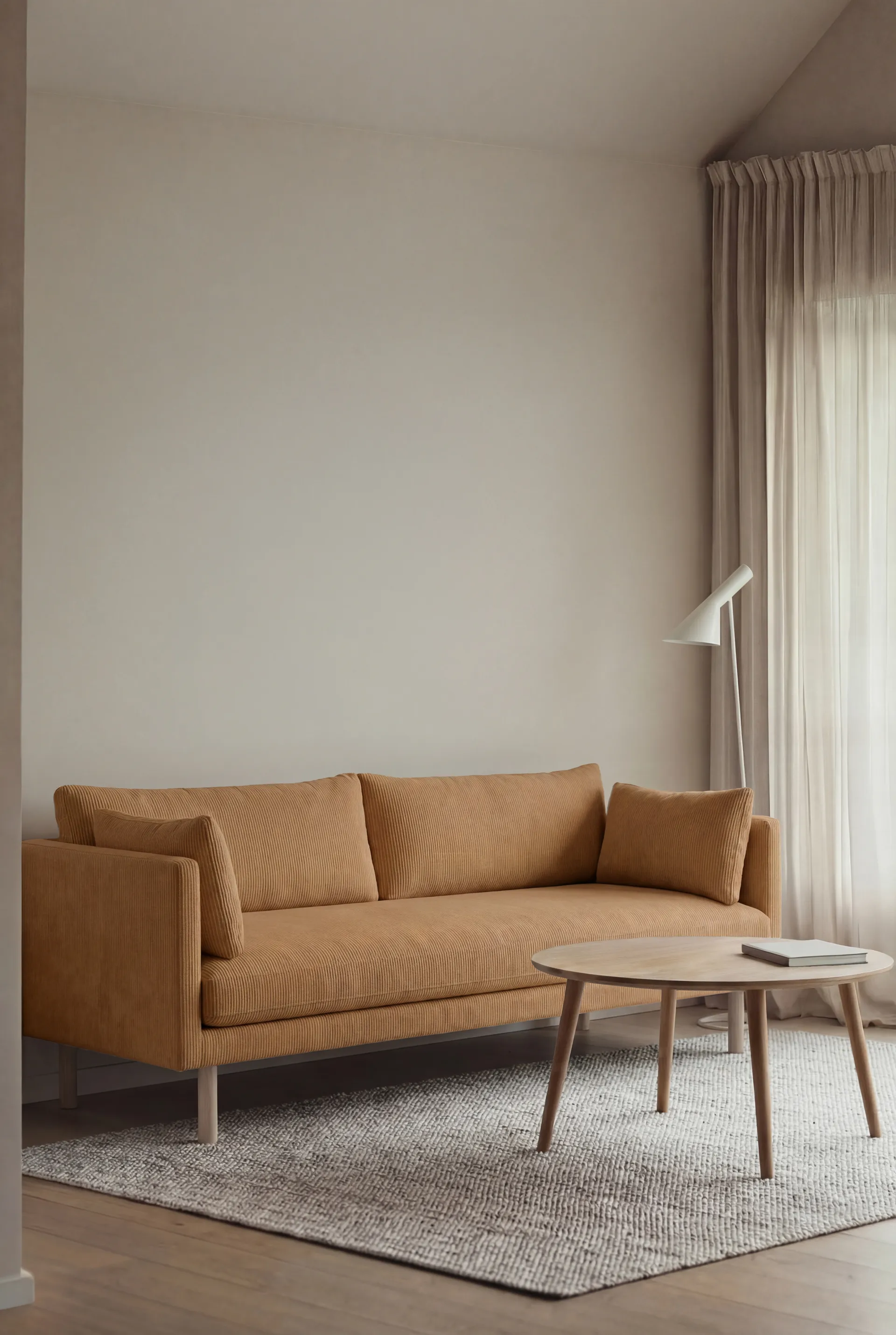 Linnevik sofa, Jump Honey 1959-hvitoljet eik, 3-seters, uten skjørt 1898