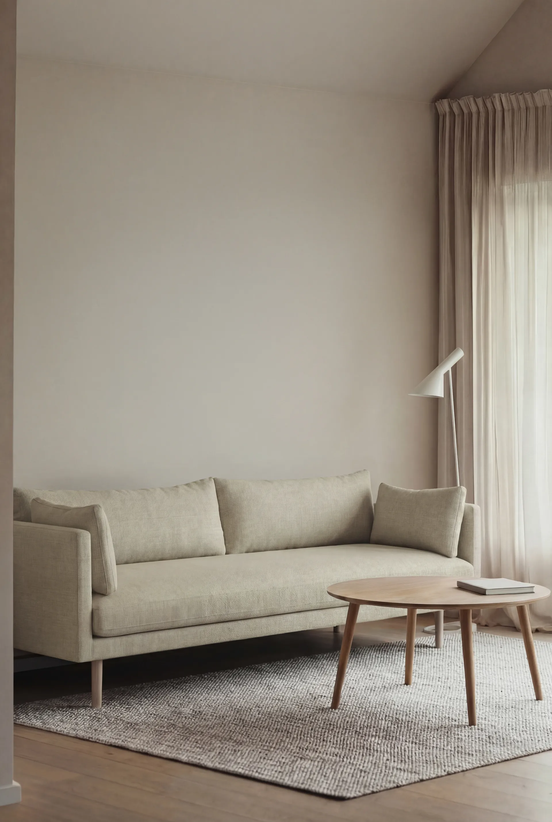 Linnevik sofa, Luiza Beige 3981-hvitoljet eik, 4-seters 1898