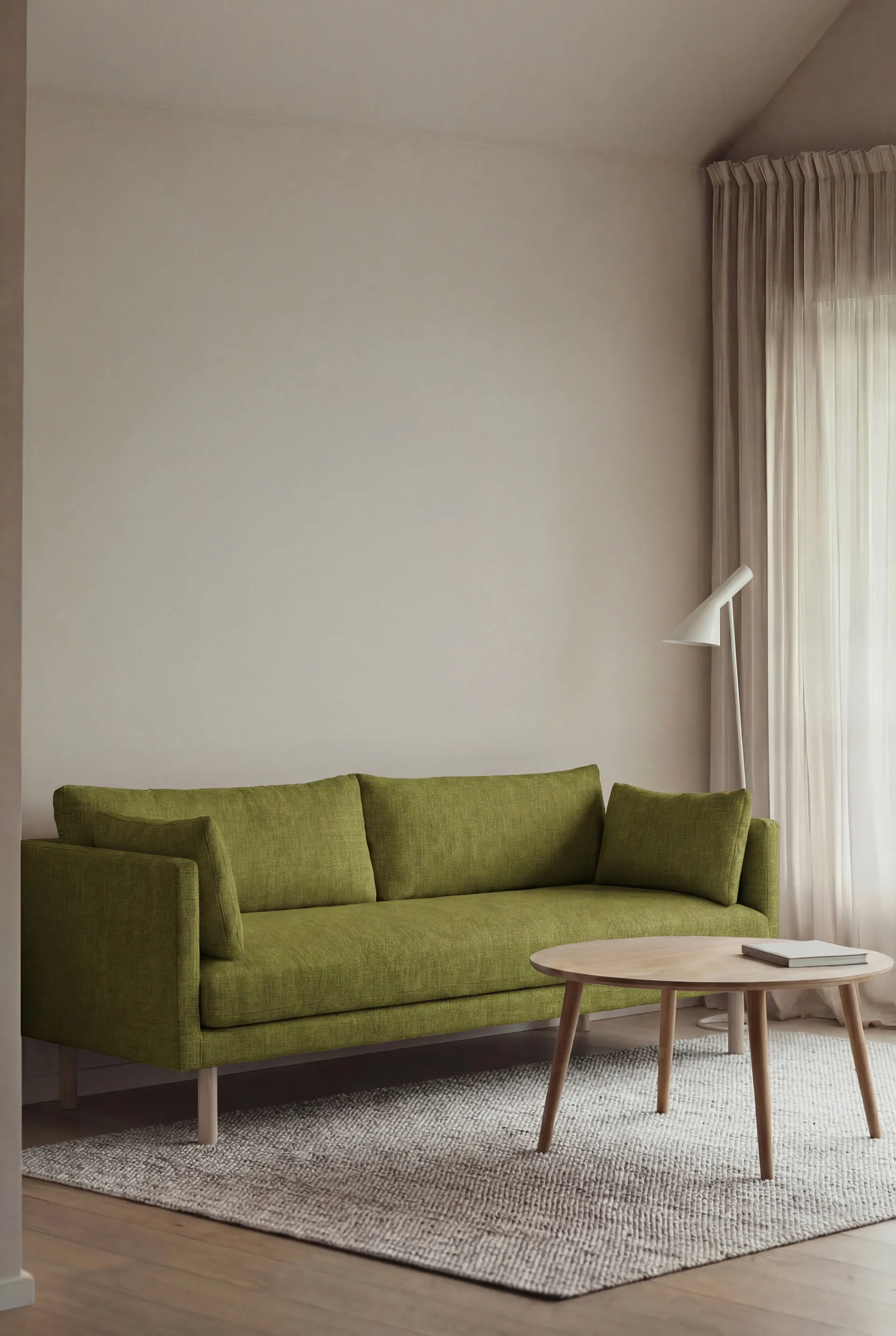 Linnevik sofa, Luiza Green 3975-hvitoljet eik, 3-seters 1898