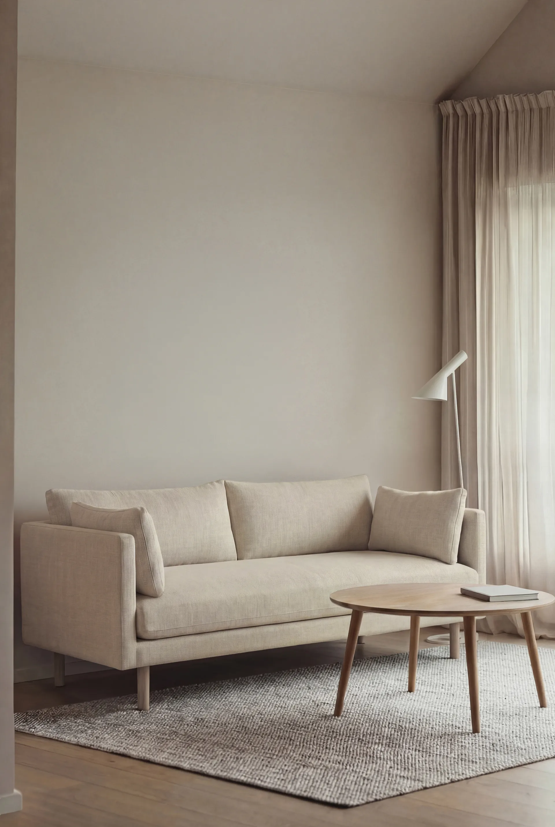 Linnevik sofa, Oslo Nature 1540-hvitoljet eik, 2-seters, uten skjørt 1898