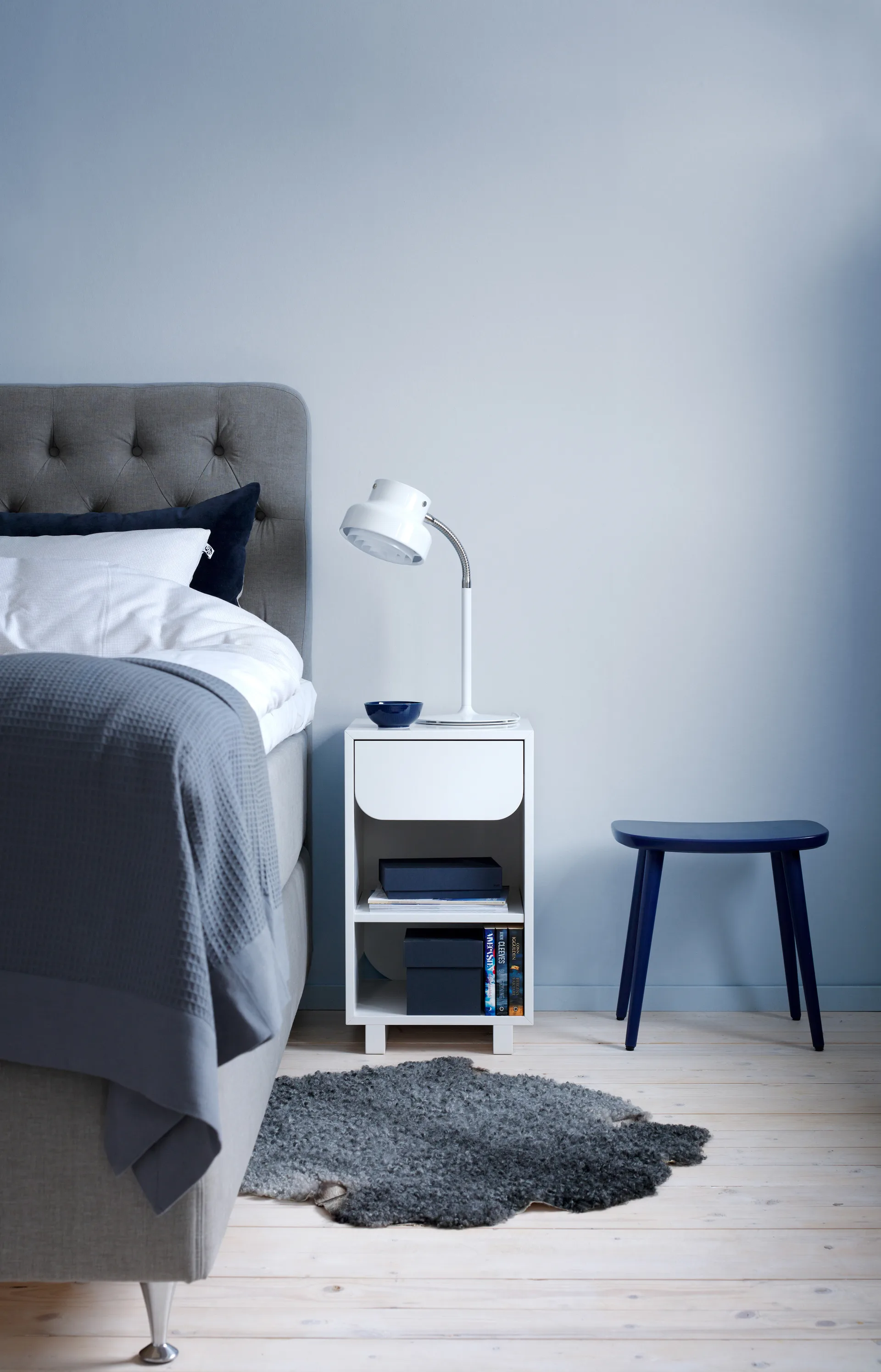 Vidja nattbord, Hvit 1898