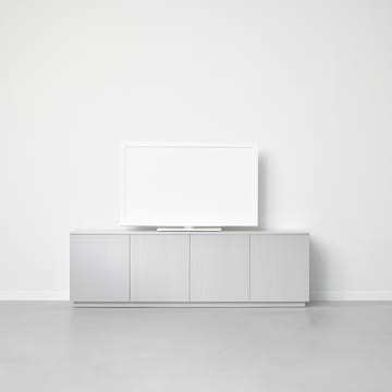 Beam sideboard - Hvitlakkert, sokkel i hvitoljet eik - A2