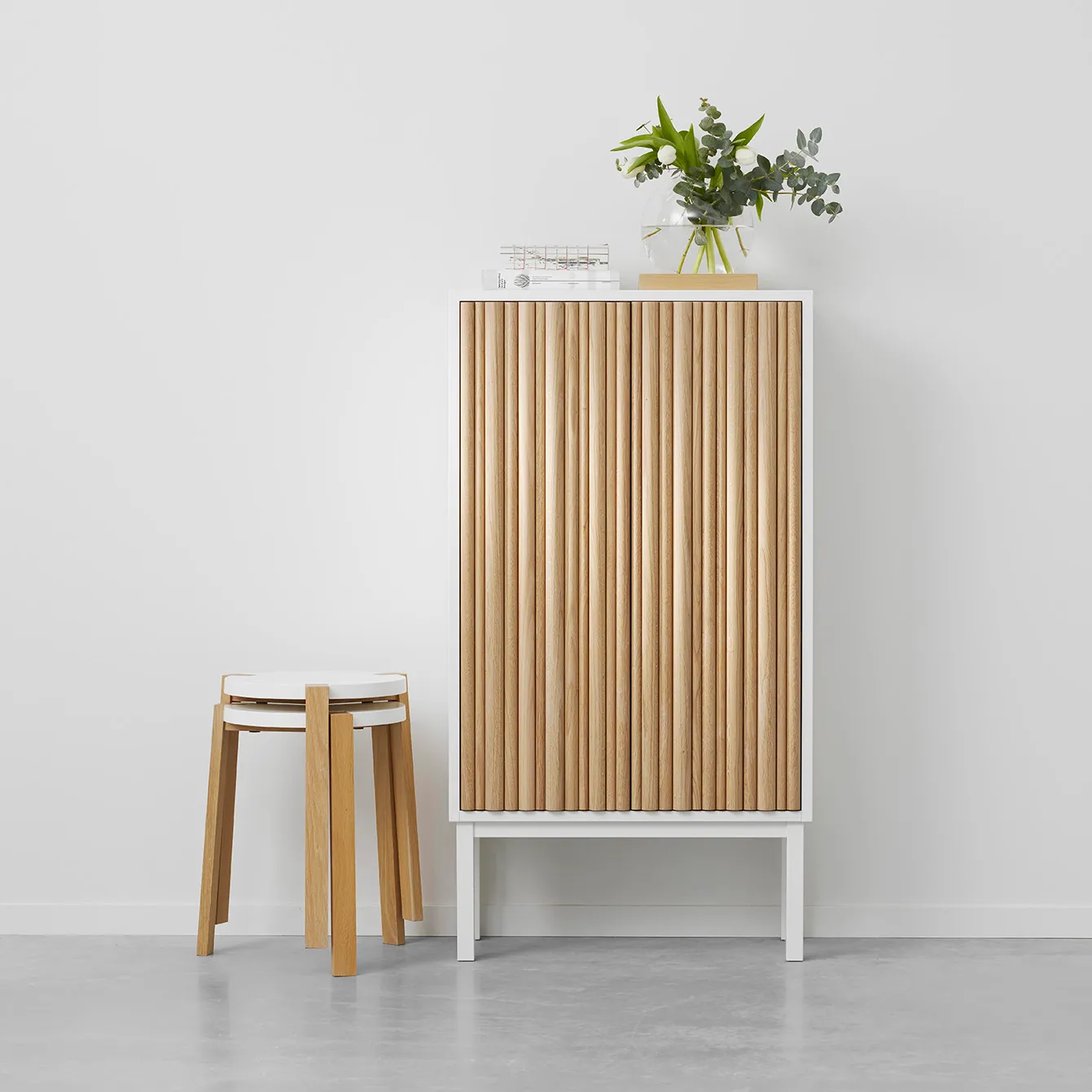 Collect skap 2013 eik, Hvita bein A2