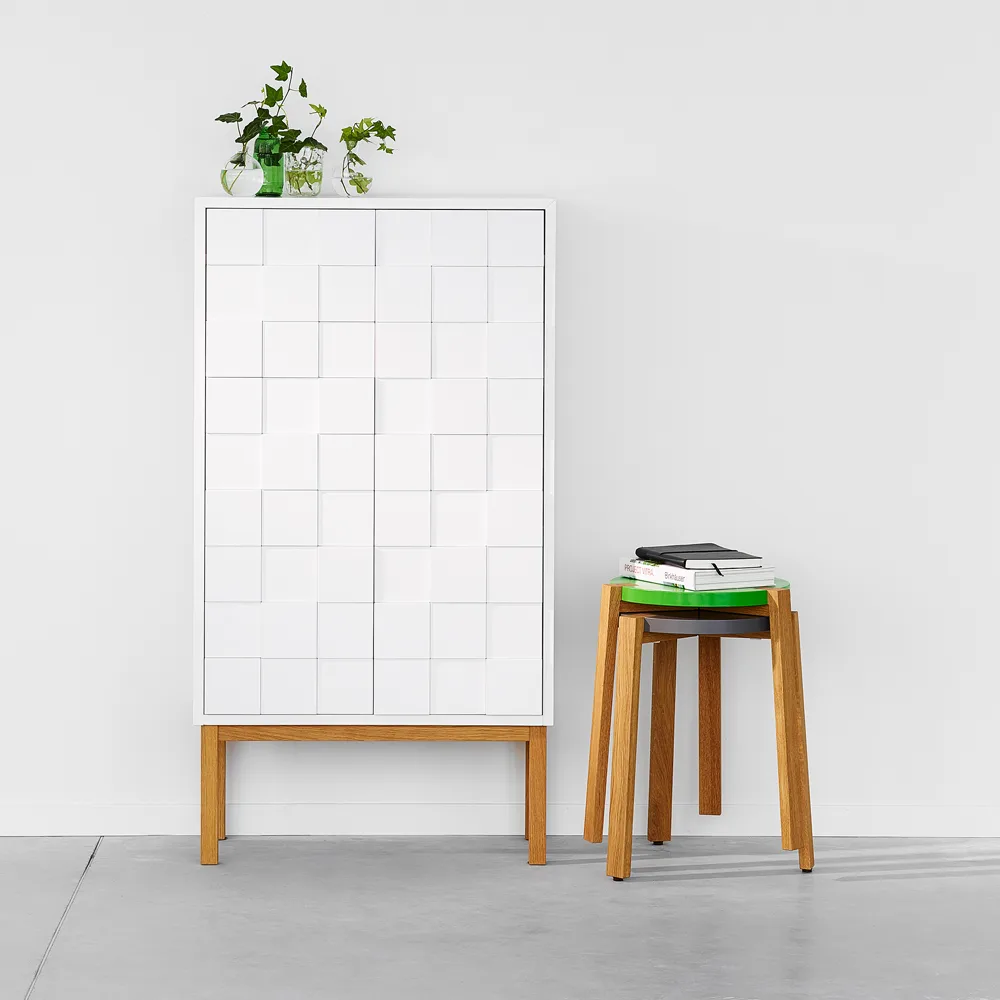 Happy Fotskammel, blå, eikeben A2