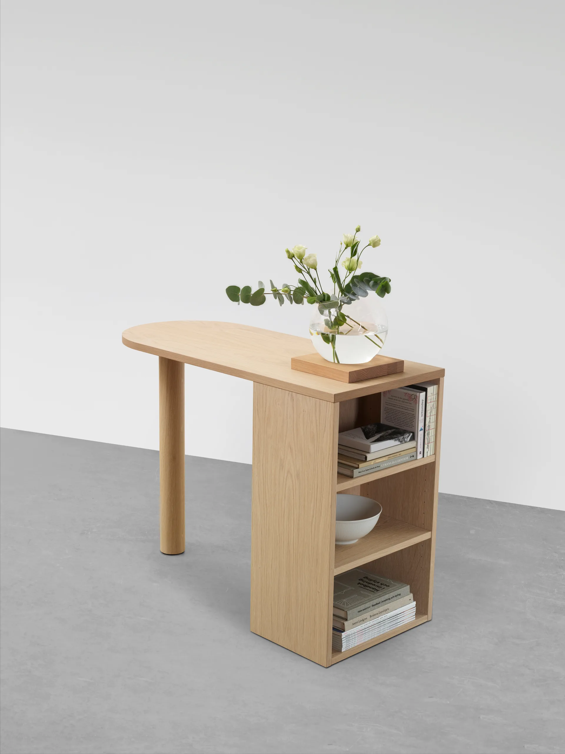 Hub skrivebord, Hvitoljet eik, 100x73x43 cm A2