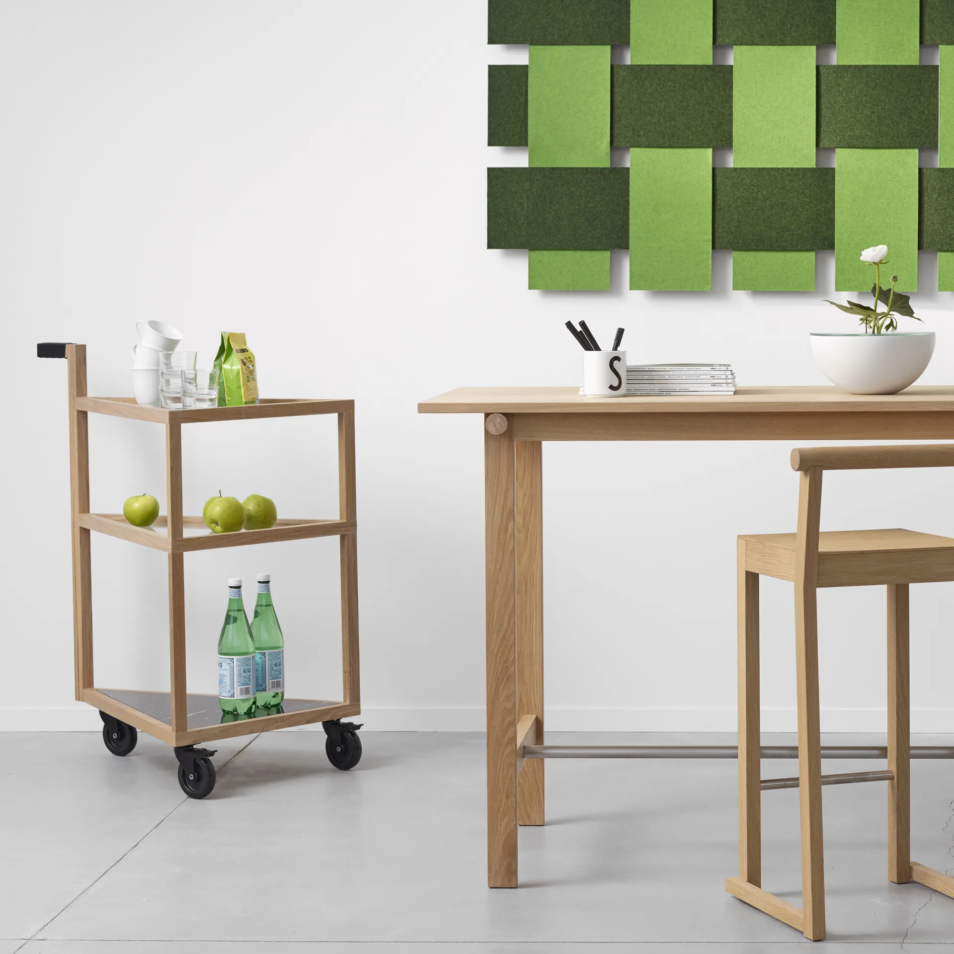 Move serveringsvogn, eik sortbeiset, big, marmor marquina, glass A2