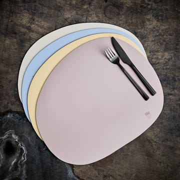 Raw Creative bordbrikke silikon 41x33,5 cm - Spring sand - Aida