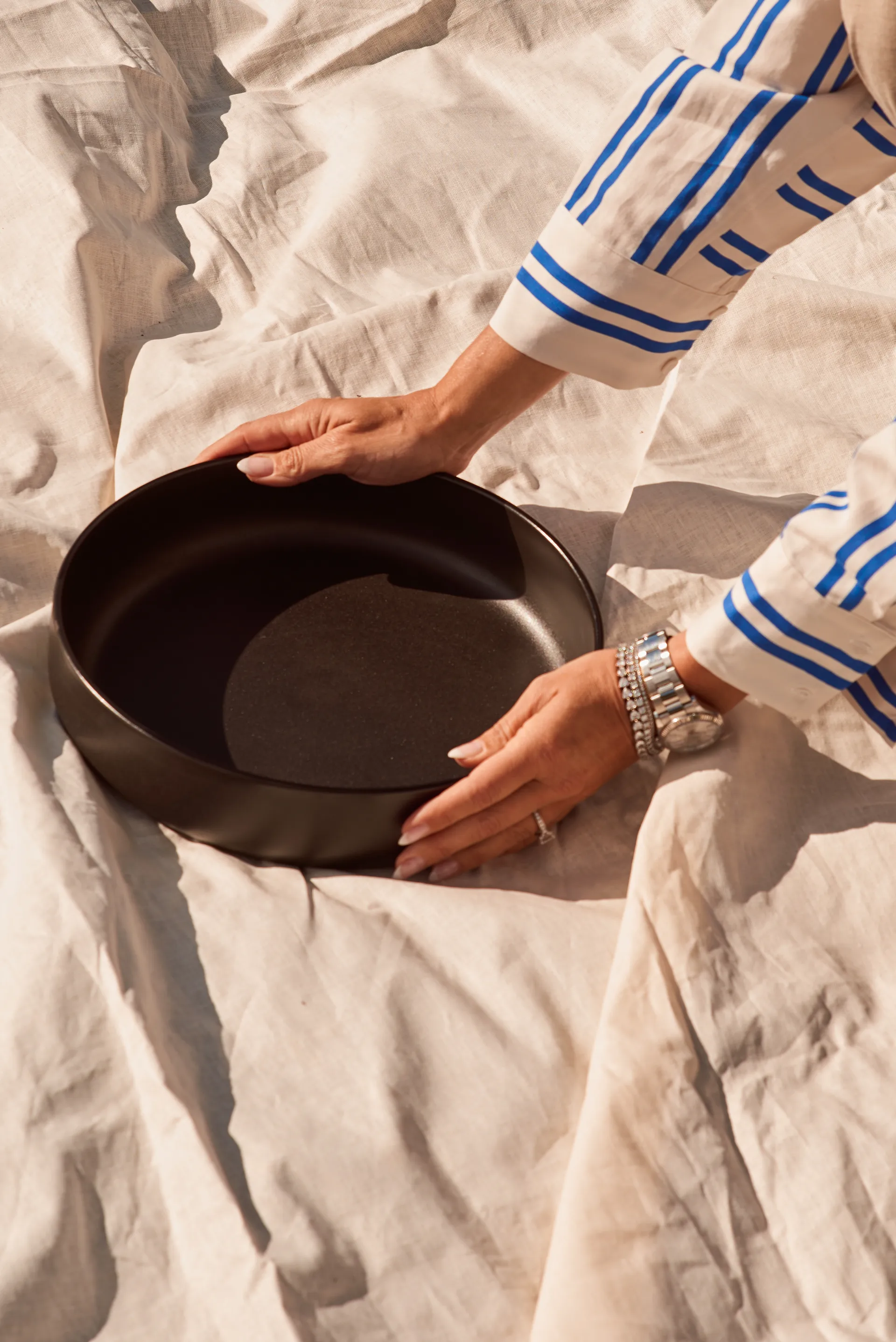 Raw serveringsskål Ø 30cm, Titanium Black Aida