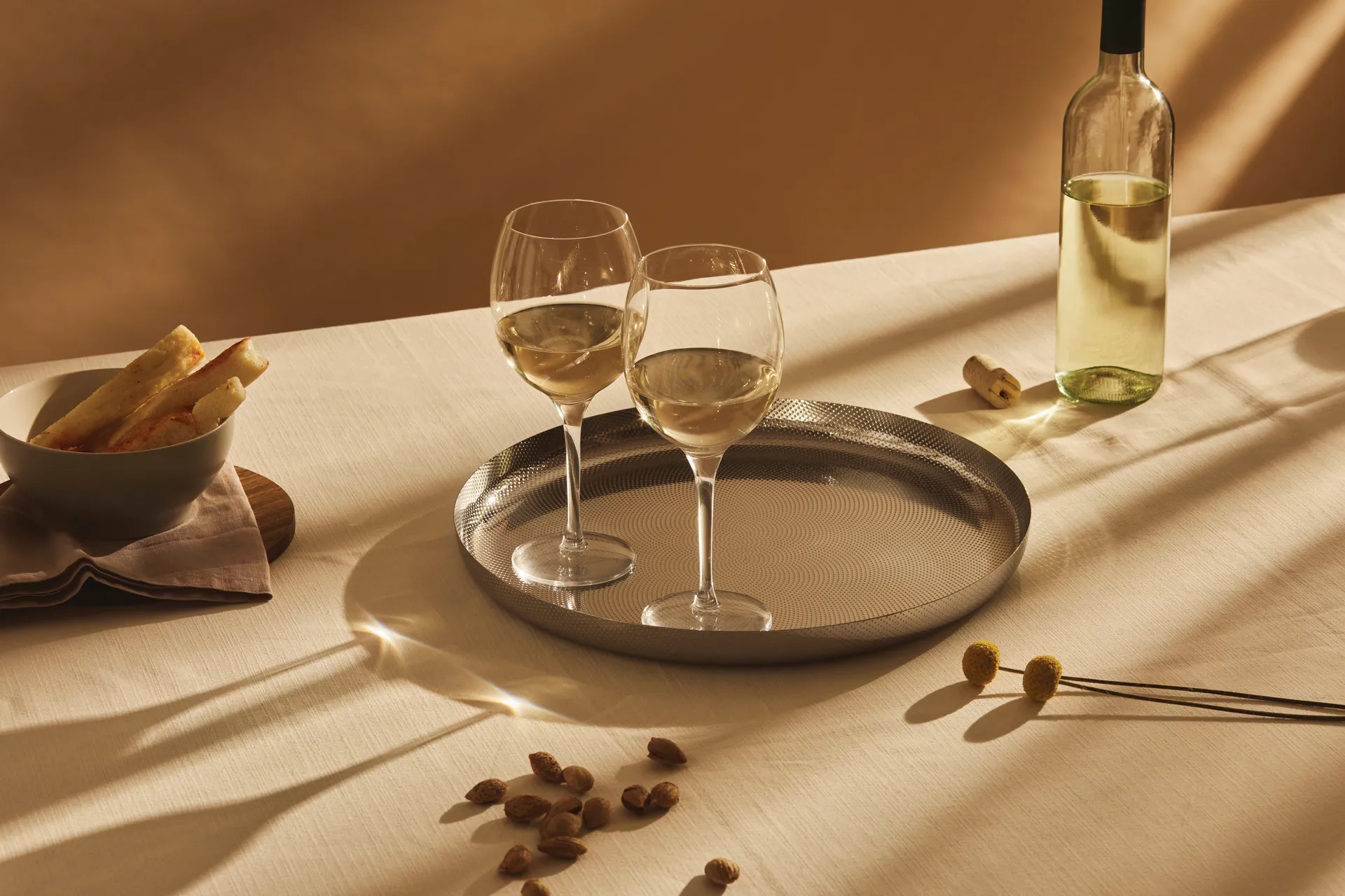 Extra ordinary texture brett, Ø 35 cm Alessi