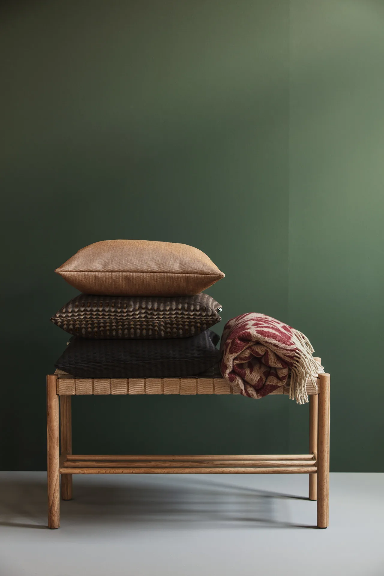 Kotteri pledd 130 x 170 cm, Vinrød-beige Almedahls