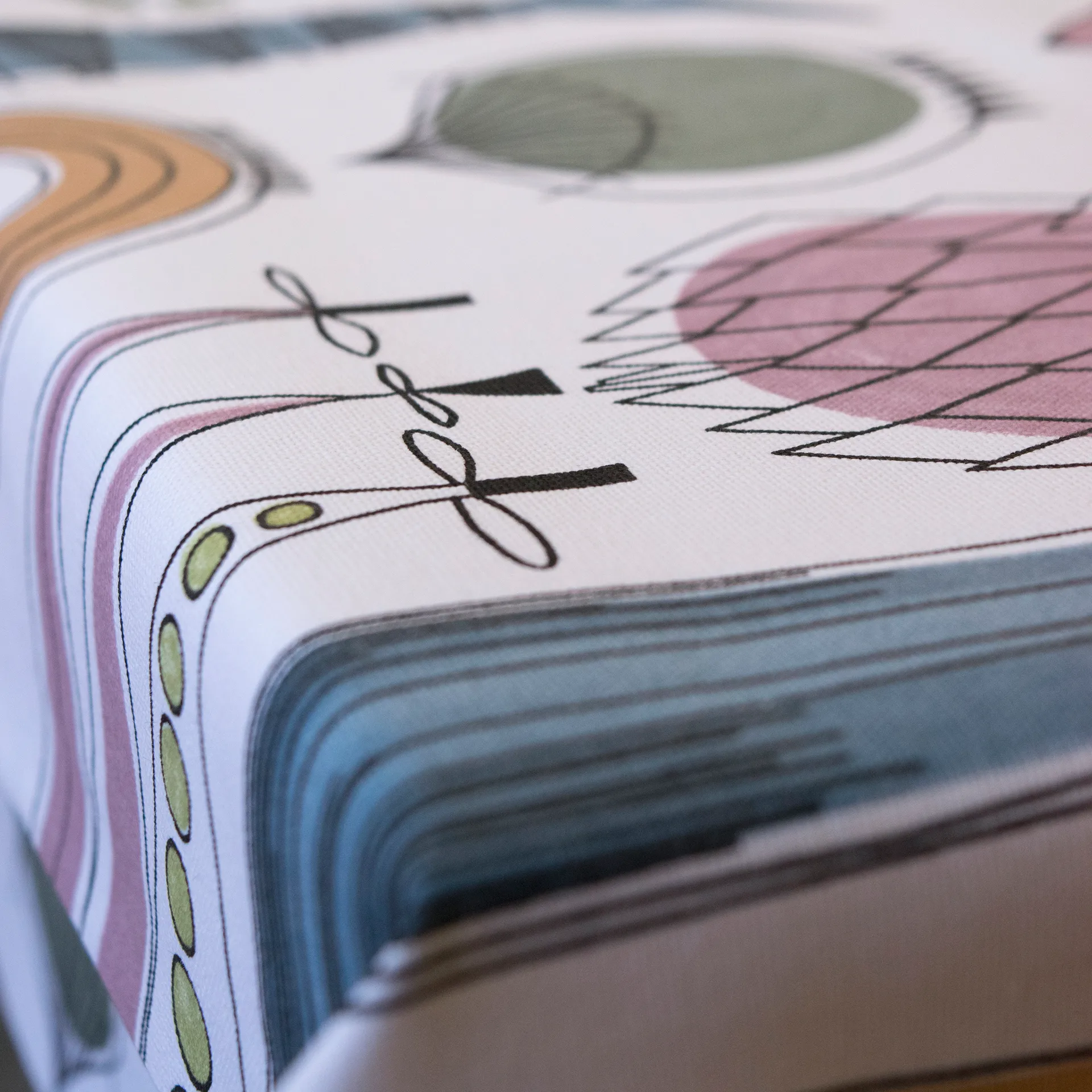 Picknick voksduk, blå-rosa Almedahls