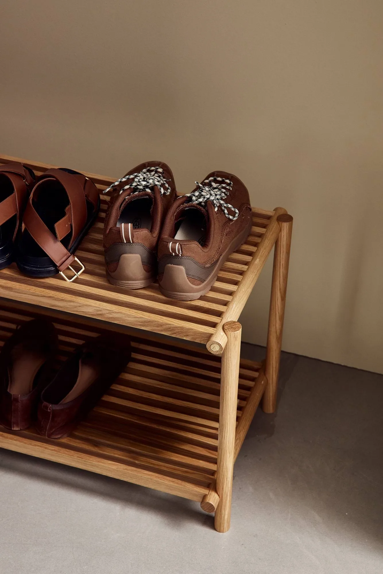 Column Shoe rack, Mattlakkert eik Andersen Furniture