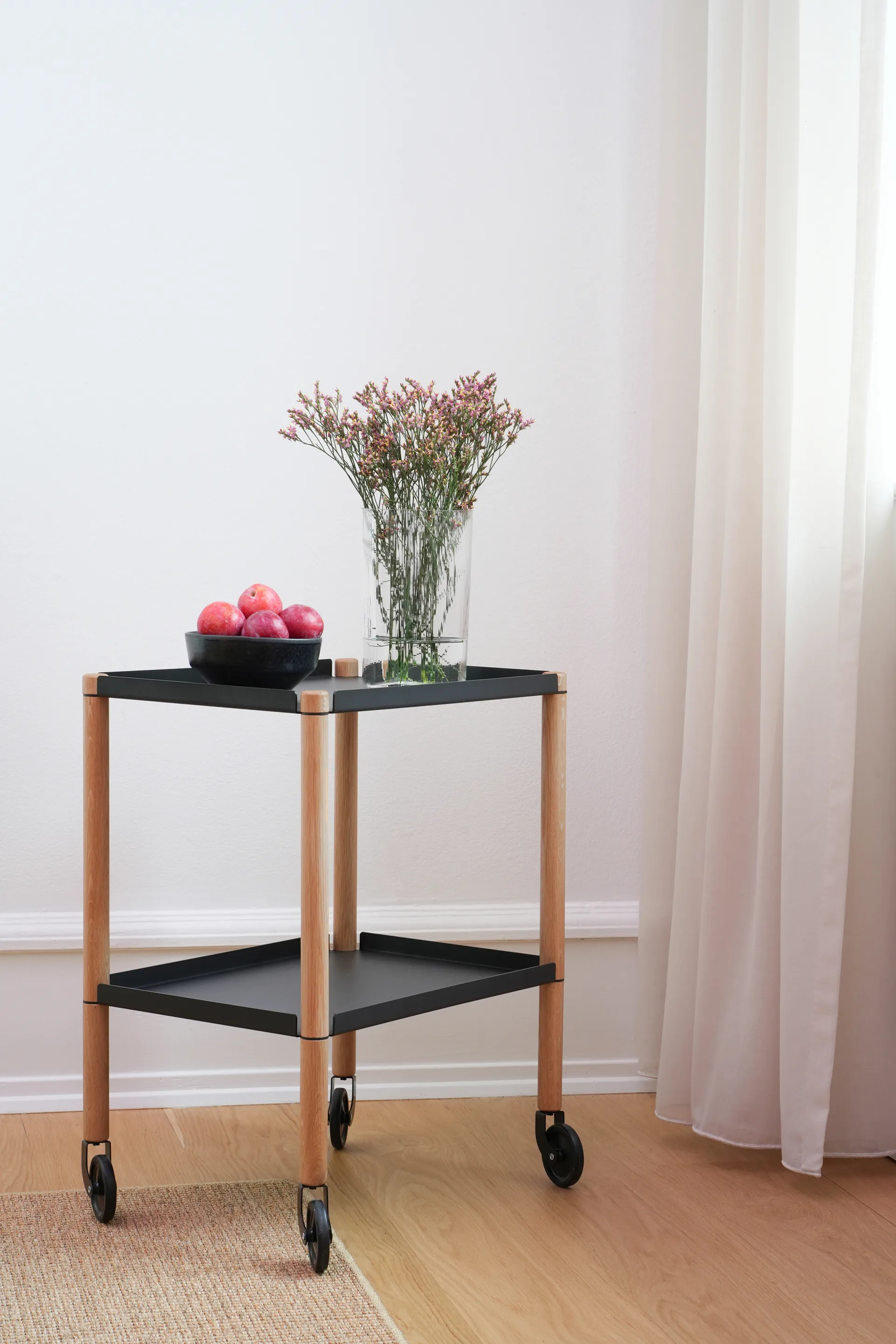 Connect bord, Oljet eik, svart metall Andersen Furniture