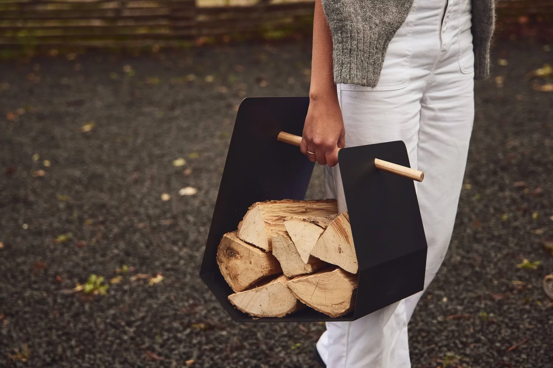 Edge tidsskriftsstativ, Black (svart) Andersen Furniture