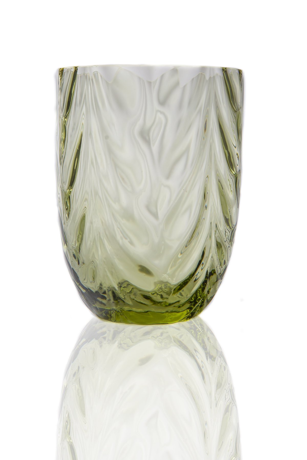 Anna Von Lipa Wave drikkeglass 25 cl Olivegreen | Skandinavisk Design | Vannglass | Grønn