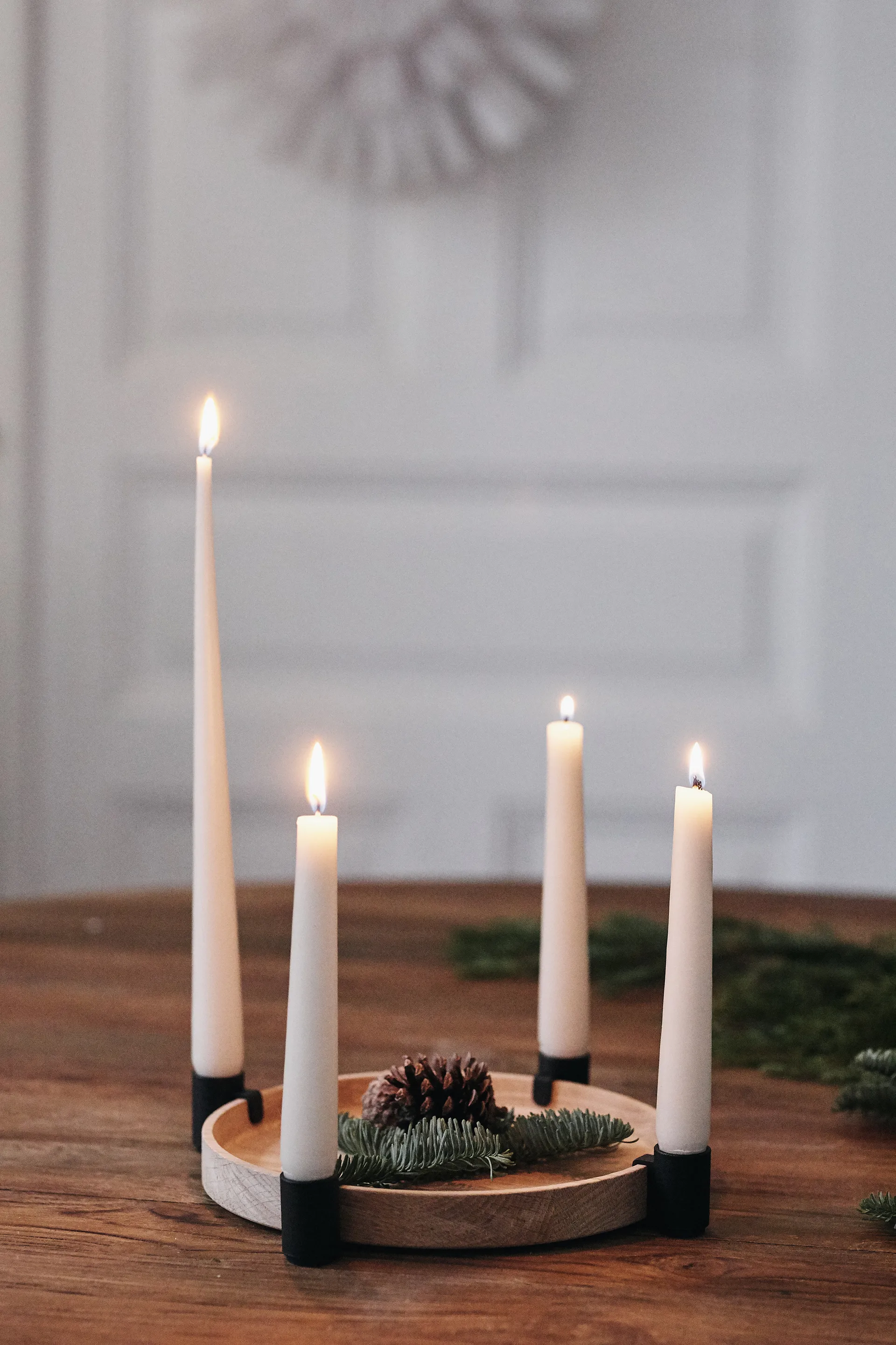 Luna lysestake Ø27 cm, Eik-stål Applicata