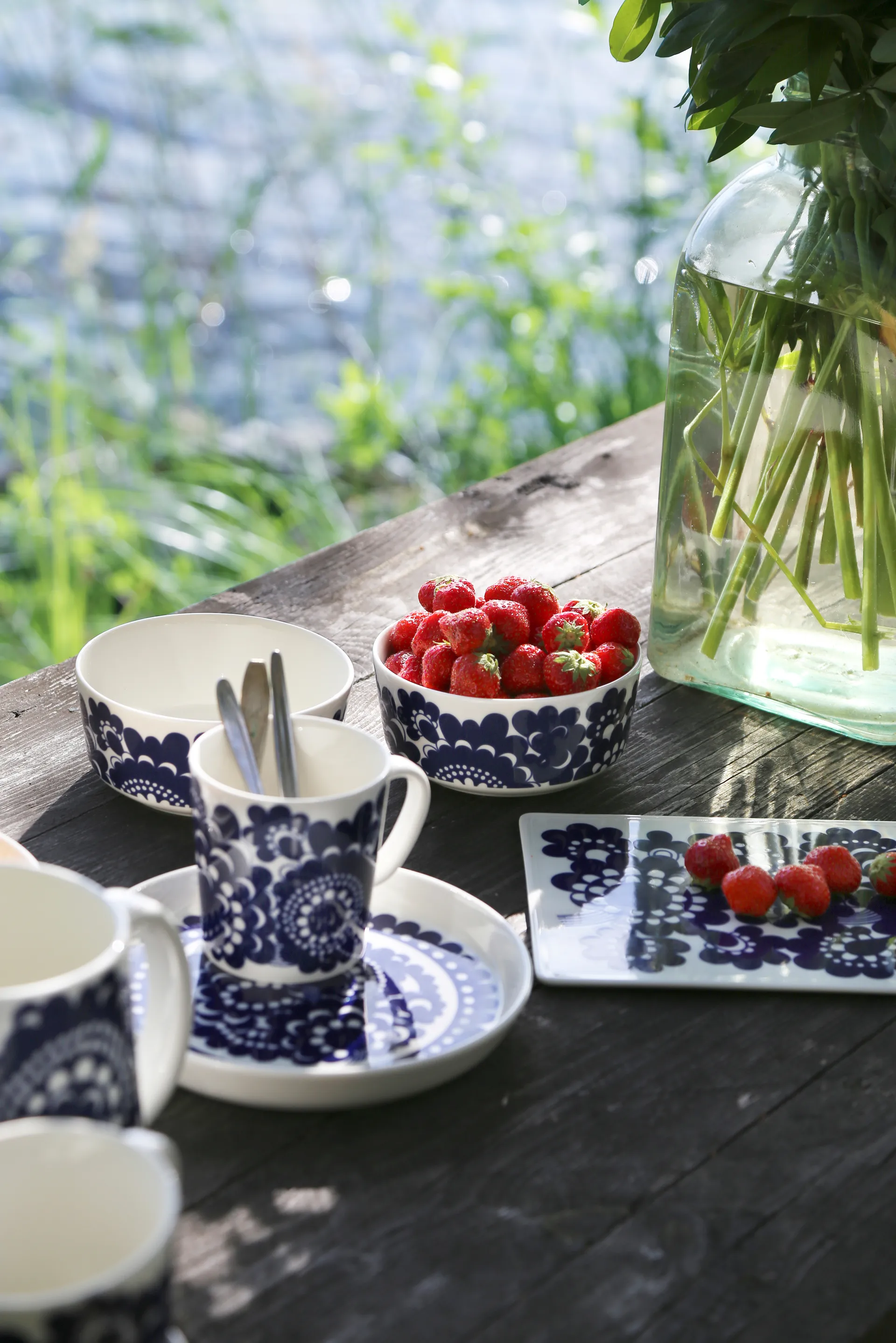 Pastoraali & Esteri Arabia mikssett skål 2 deler, Blå Arabia