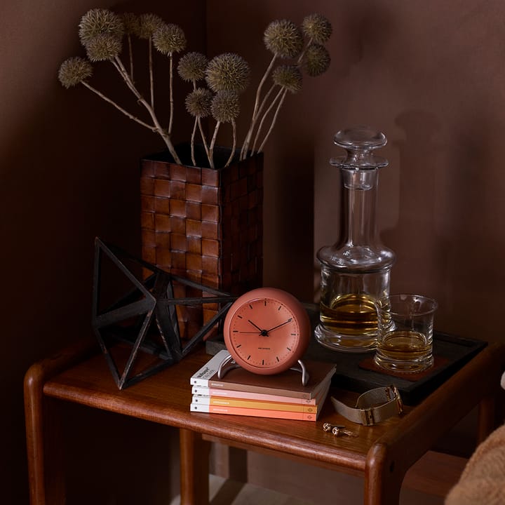 AJ City Hall bordklokke, Pale orange Arne Jacobsen Clocks
