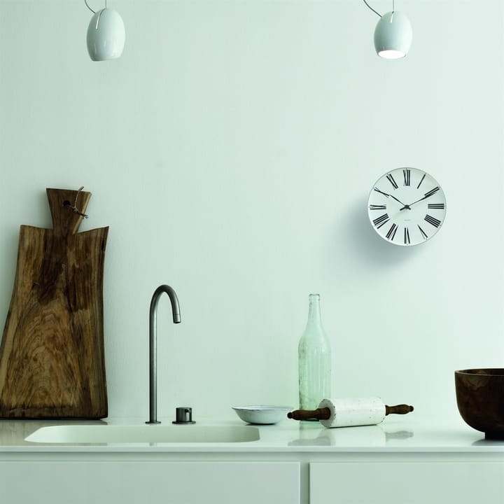 Arne Jacobsen Roman klokke - Diameter 16 cm - Arne Jacobsen Clocks