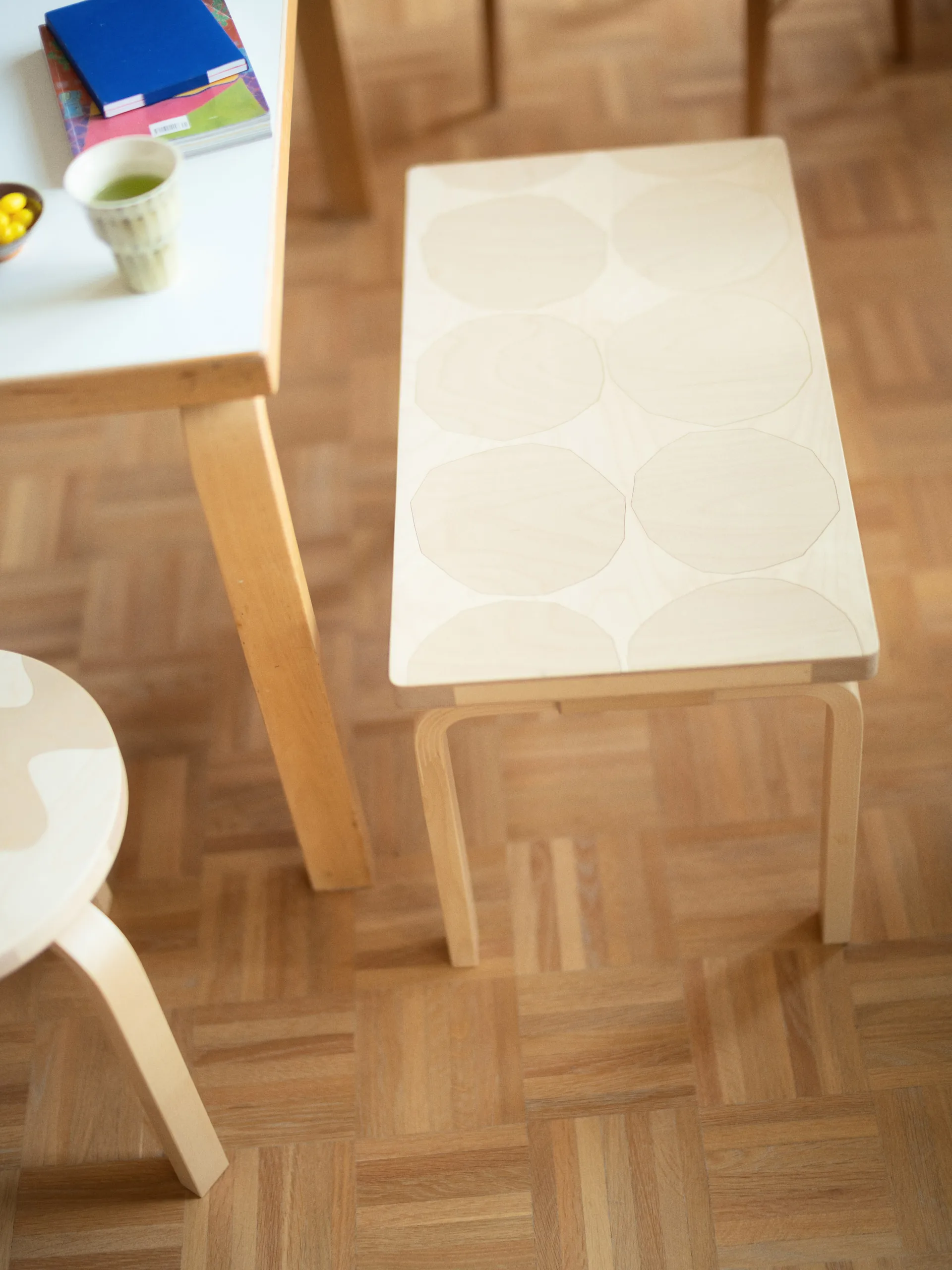 Artek + Marimekko Bench 153B Kivet benk, Bjørk Artek