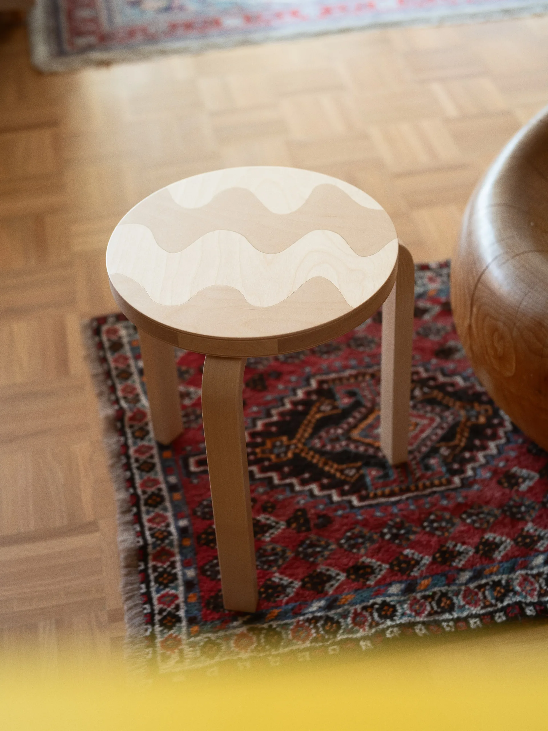 Artek + Marimekko Stool 60 Lokki krakk, Bjørk Artek