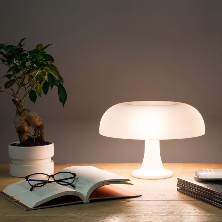 Nesso bordlampe, oransje Artemide