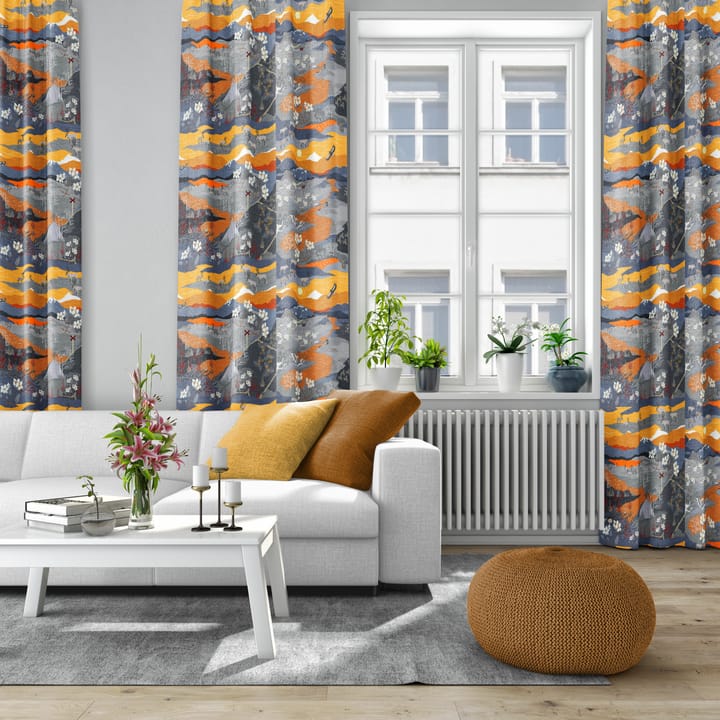 Fjällvandring stoff - Oransje - Arvidssons Textil