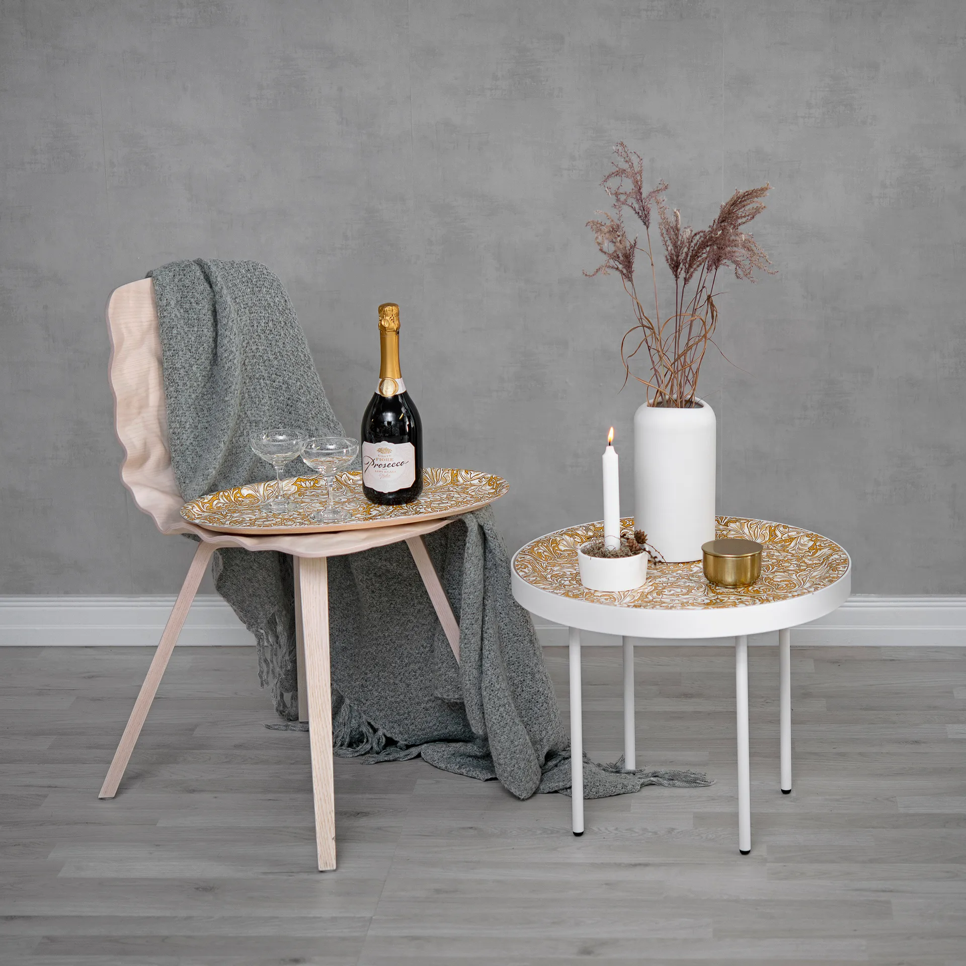 Bachelor's Button rundt brett, Ø 49 cm Åry Home