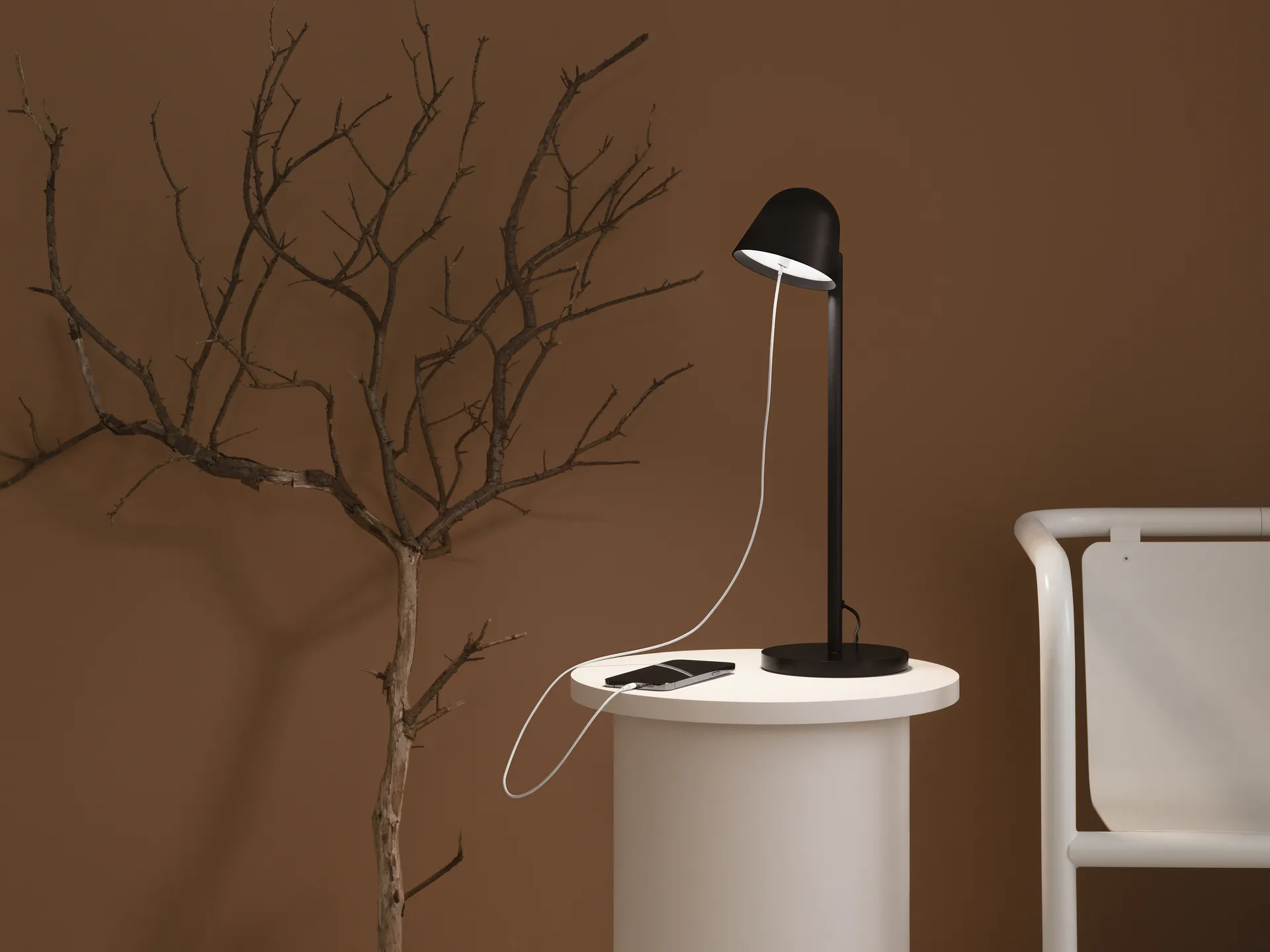 Charge bordlampe 57,3 cm, Svart Ateljé Lyktan