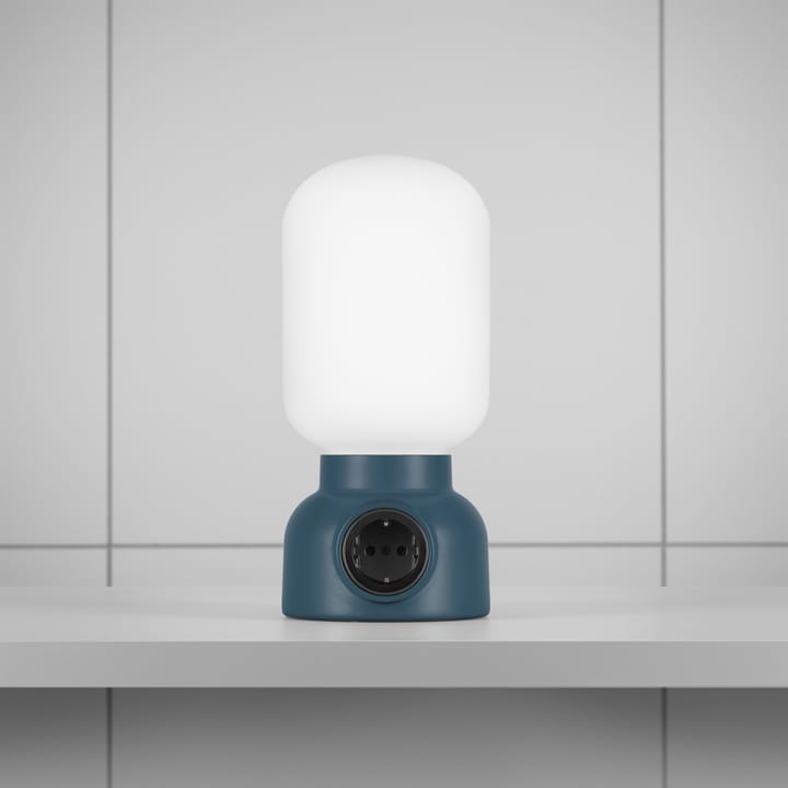 Plug Lamp - Pudderblå - Ateljé Lyktan