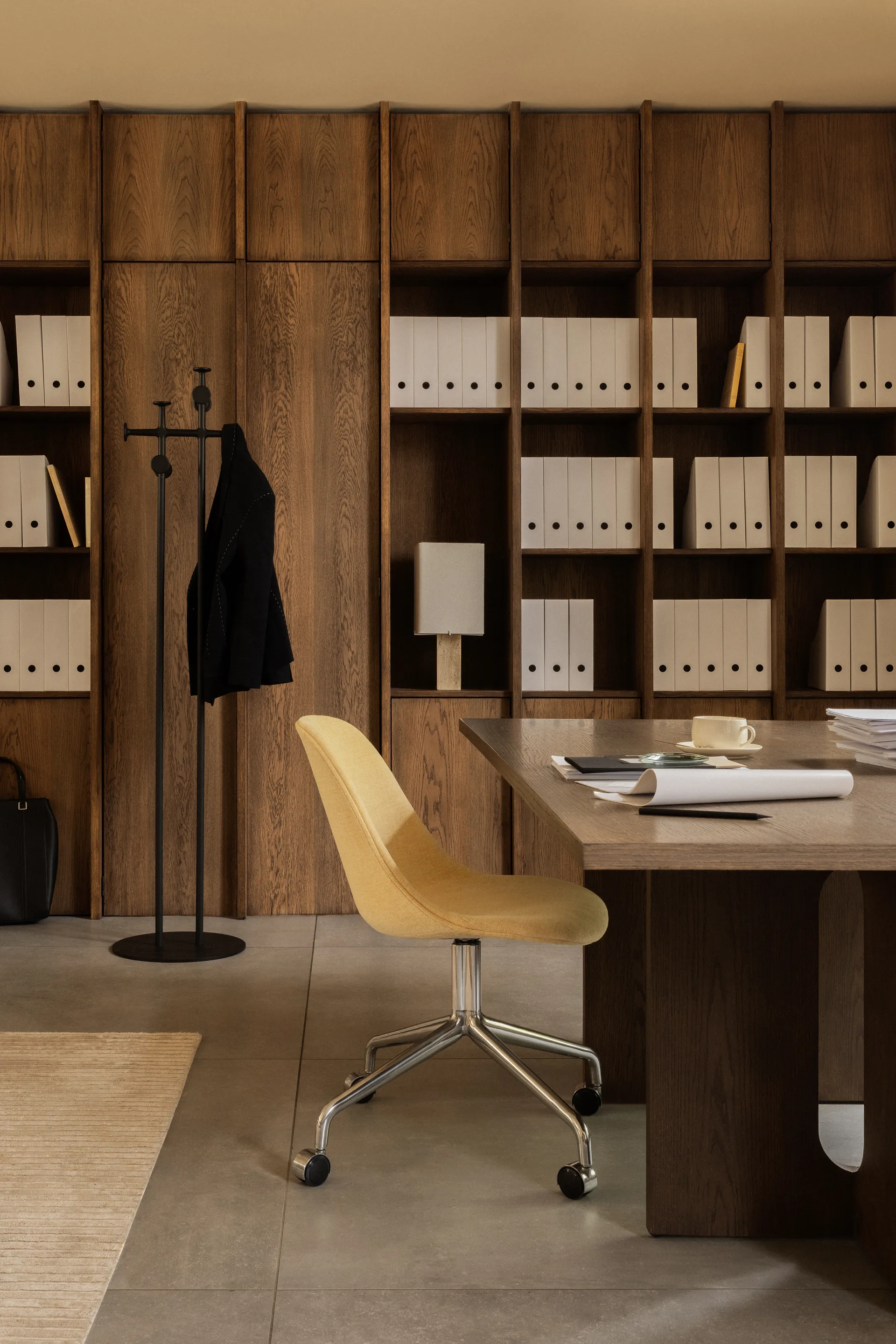 Afteroom klesstativ gulv, Svart Audo Copenhagen