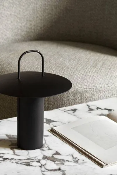 Androgyne Loungebord, Dark st. oak-Calacatta viola Audo Copenhagen
