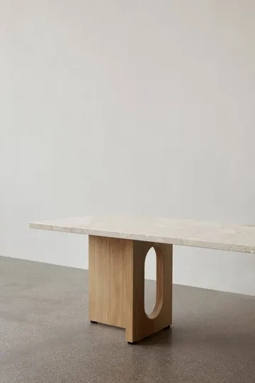 Androgyne Loungebord - sand/kunis breccia, eikestativ - Audo Copenhagen