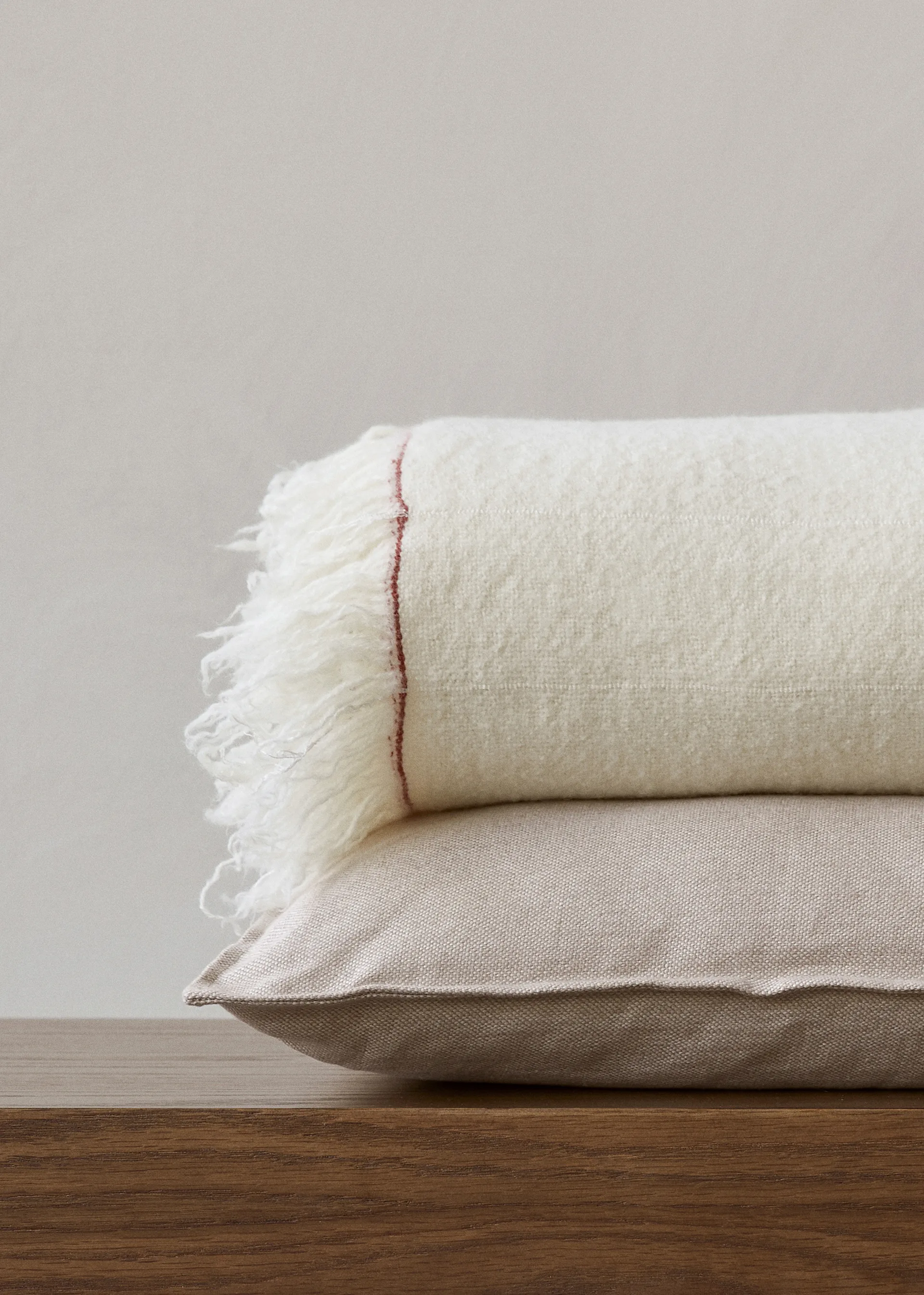 Battus pledd 130 x 185 cm, Ivory Audo Copenhagen