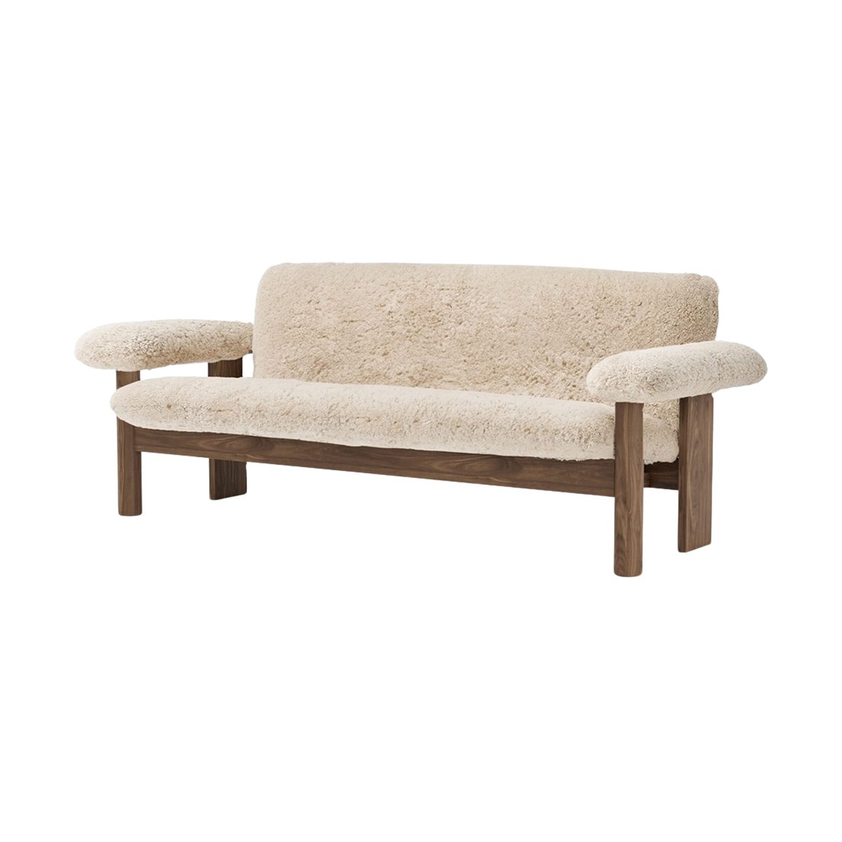 Audo Copenhagen Brasilia sofa 2-seters Walnut-Nature sheepskin curly