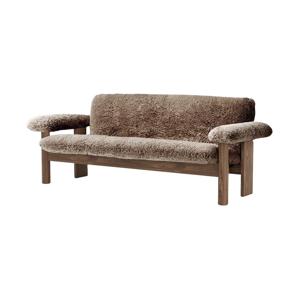 Audo Copenhagen Brasilia sofa 2-seters Walnut-Sahara sheepskin curly