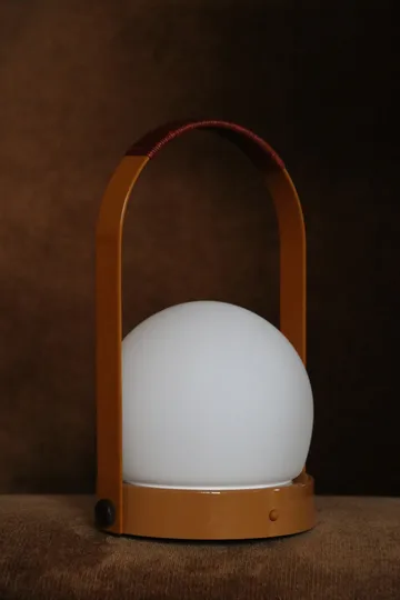 Carrie portabel bordlampe - Golden brown - Audo Copenhagen