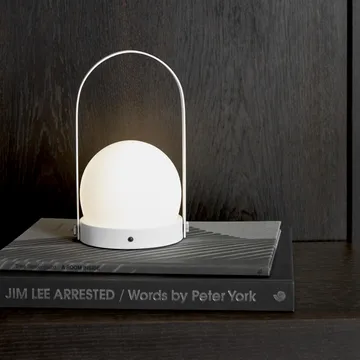 Carrie portabel bordlampe - hvit - Audo Copenhagen