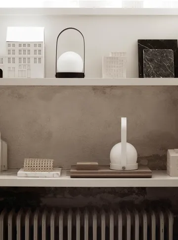 Carrie portabel bordlampe - White  - Audo Copenhagen