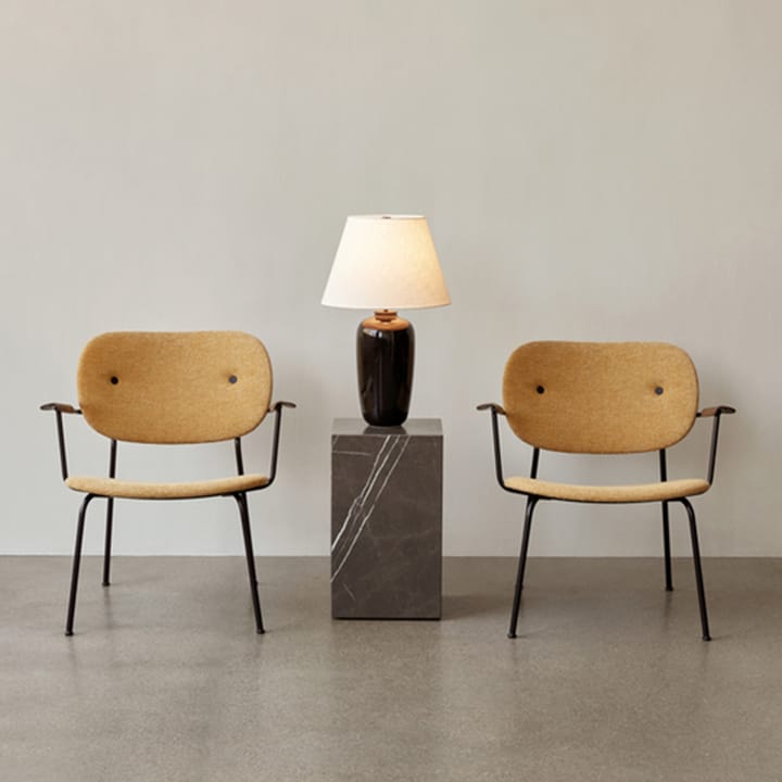 Co loungestol, skinn dakar 0842 black, rygg+arm. mørkb. eik, sort stativ Audo Copenhagen