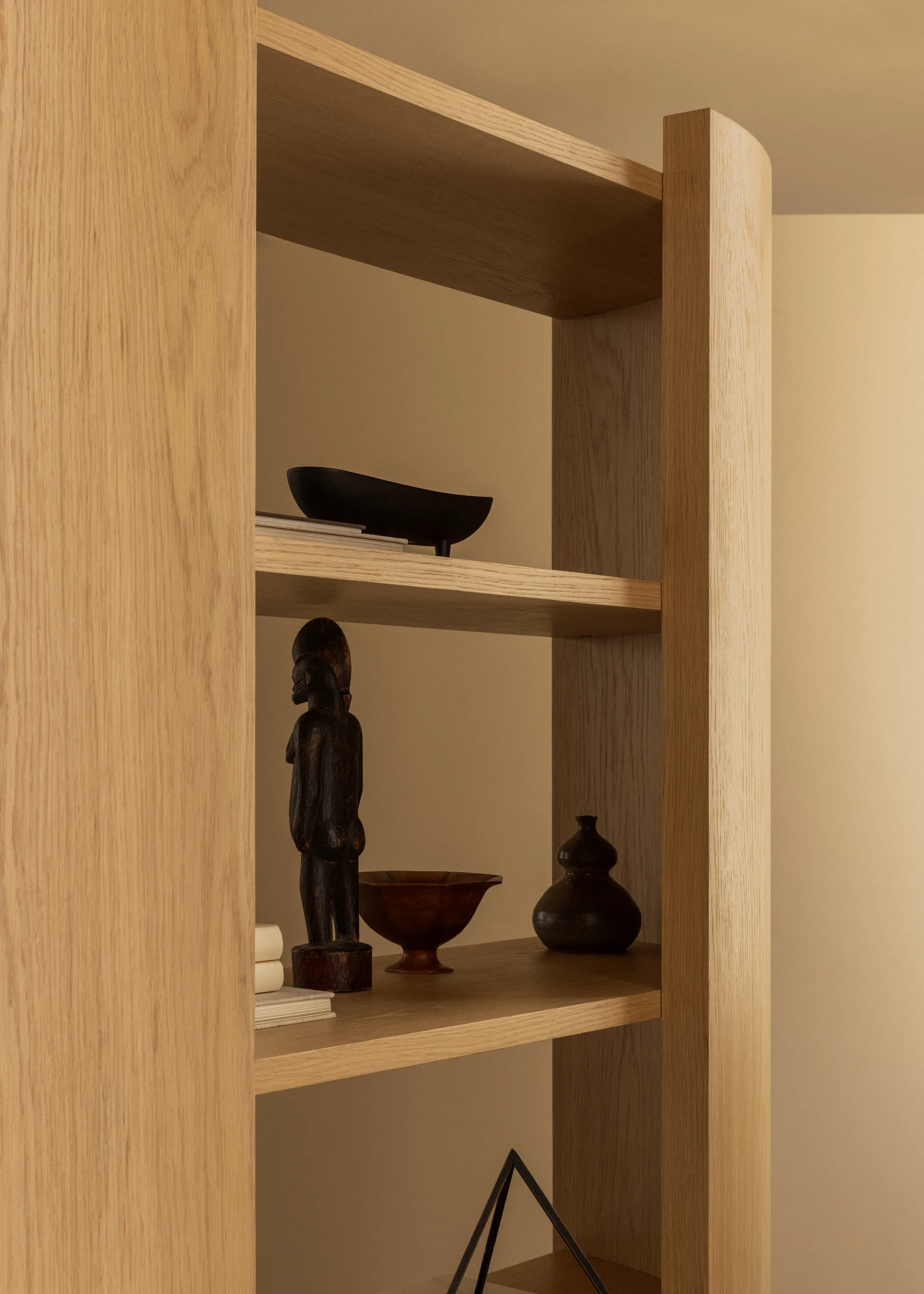 Crescent hylle, Ubehandlet eik, 150x173 cm Audo Copenhagen