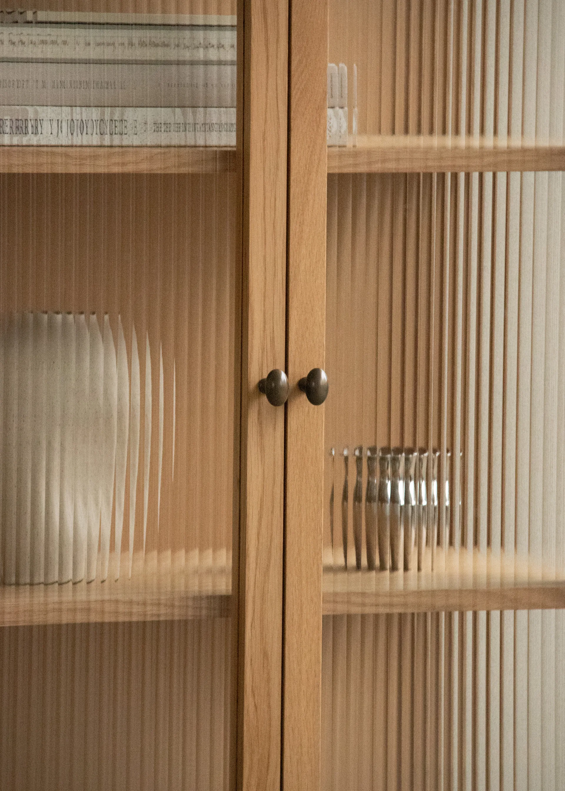 Curiosity skap med glassdører 143 cm, Oak Audo Copenhagen