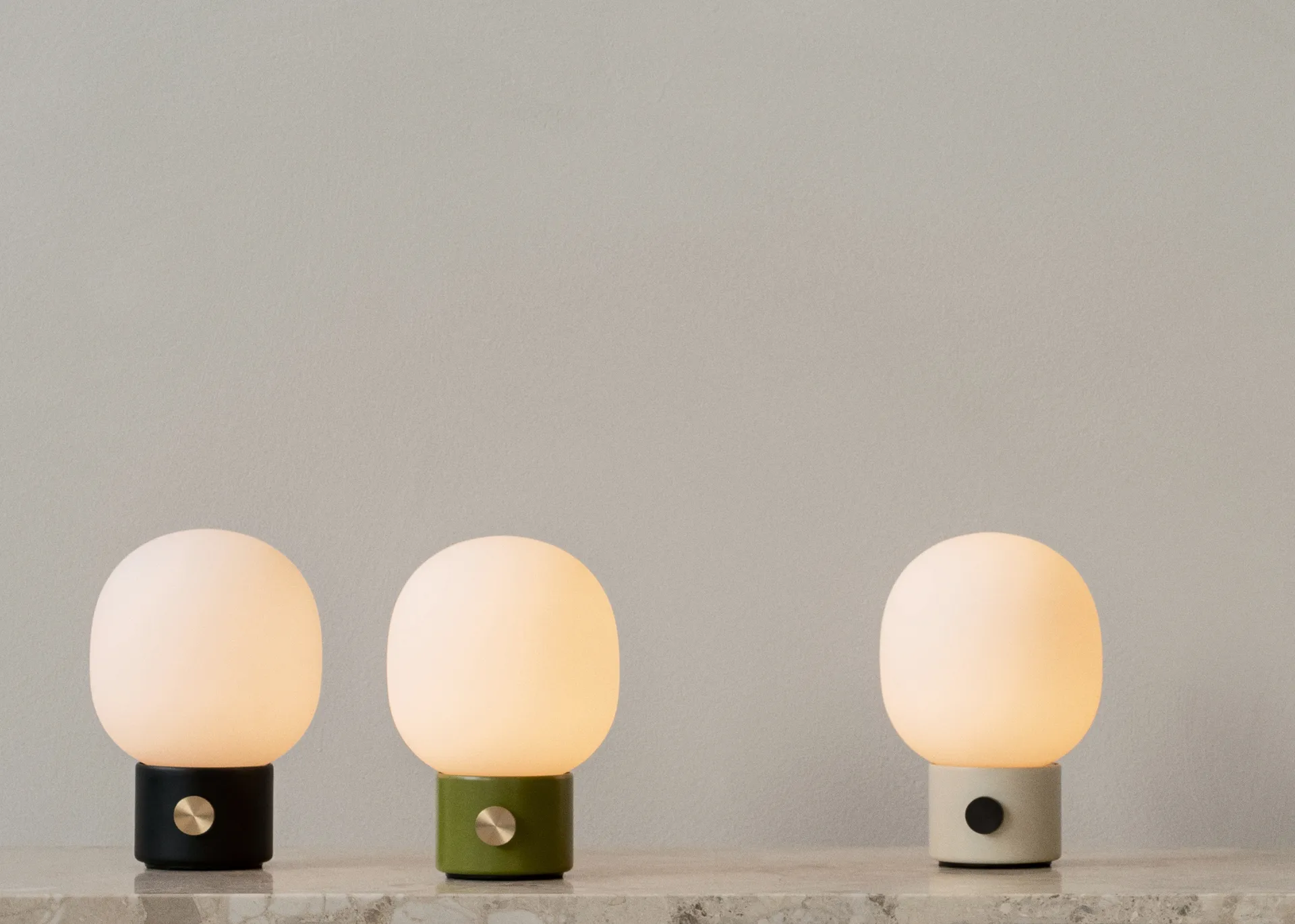 JWDA portable bordlampe, Alabaster white Audo Copenhagen
